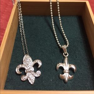 Set of 2 Fleur de lis necklaces